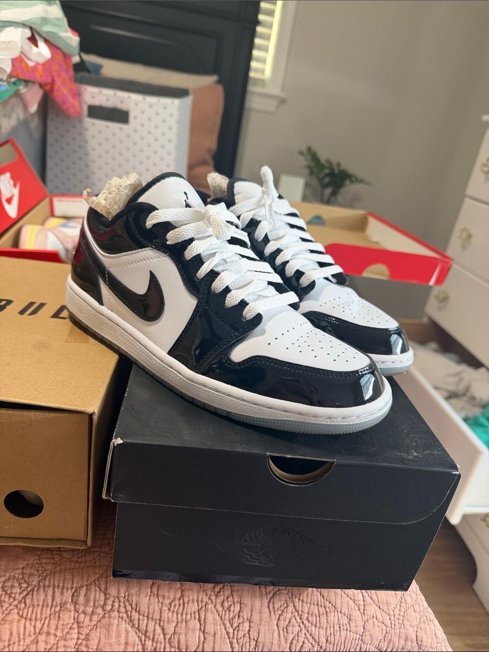 Nike Men’s Low-Top Sneakers - Black & White Patent